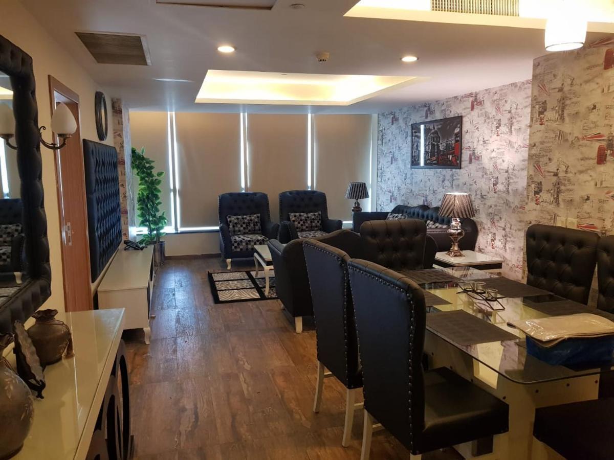 Royal Villa F-10/2 Исламабад Екстериор снимка