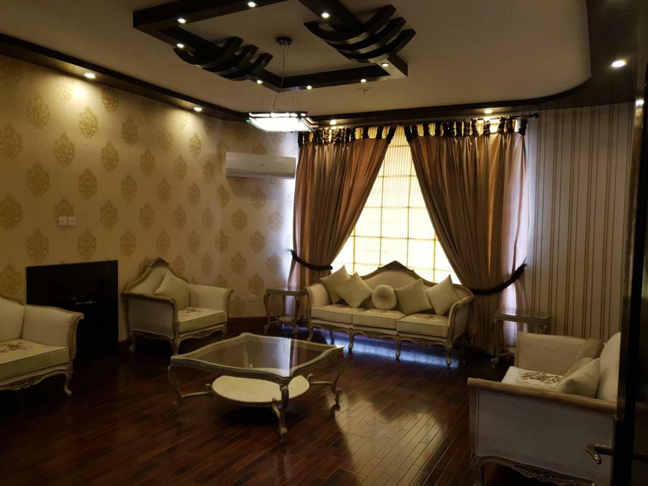 Royal Villa F-10/2 Исламабад Екстериор снимка